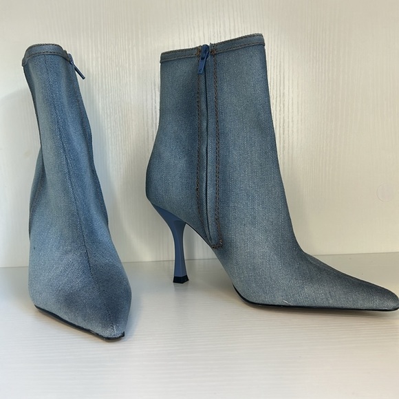 Steve Madden Stylish Blue Denim Women's Boots G - Picture 2 of 7